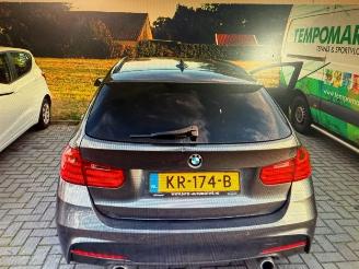 Schadeauto BMW 3-serie 328i Automaat 2013/1