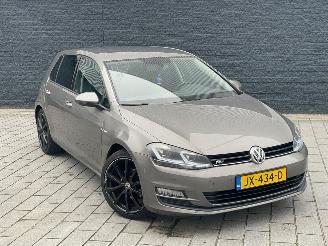 Volkswagen Golf 1.0 TSI Connected Series picture 2