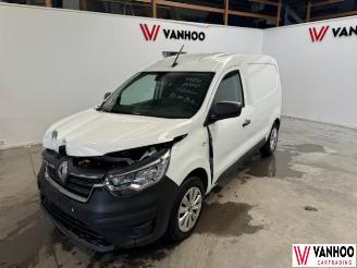 Damaged car Renault Express  2021/12
