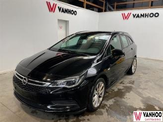 krockskadad bil auto Opel Astra  2017/7