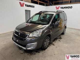 Damaged car Peugeot Partner TEPEE 2018/6
