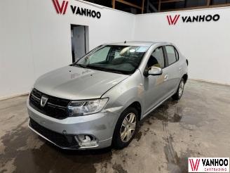 krockskadad bil auto Dacia Logan  2019/4