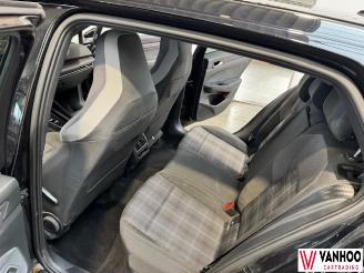 Volkswagen Golf  picture 16