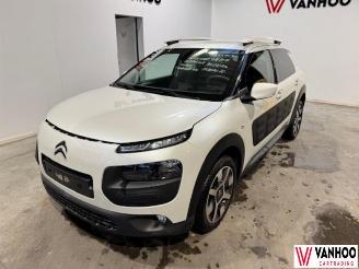 krockskadad bil auto Citroën C4 CACTUS 2018/8