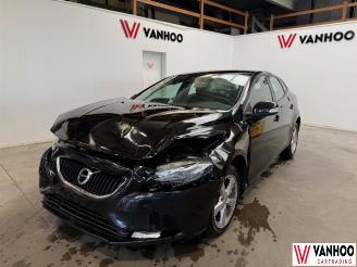 Coche accidentado Volvo V-40  2018/1