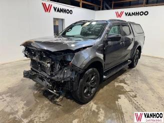 Schadeauto Isuzu D-Max  2025/2