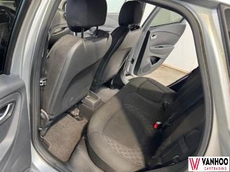 Renault Captur  picture 12