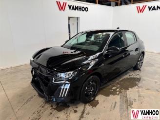 krockskadad bil auto Peugeot e-208  2024/10