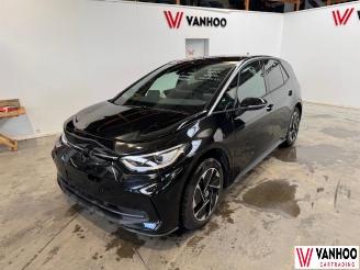 Vaurioauto  passenger cars Volkswagen ID.3  2025/8