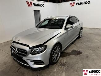 krockskadad bil auto Mercedes E-klasse  2019/11