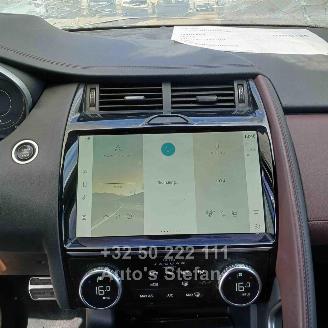 Jaguar E-Pace P 300E AWD picture 11