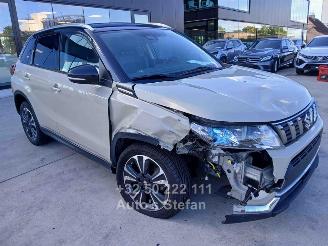 Damaged car Suzuki Vitara  2020/6