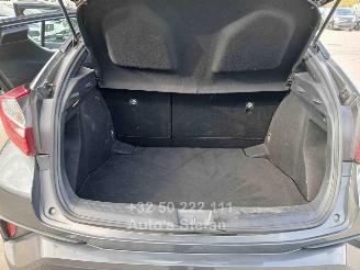 Toyota C-HR C-BUSINESS PLUS picture 17