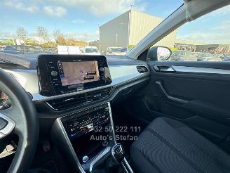 Volkswagen T-Roc LIFE picture 18
