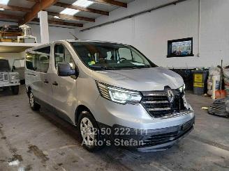Damaged car Renault Trafic ZEN 2024/3
