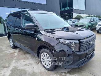 skadebil auto Ford Transit COURIER TREND 2024/11