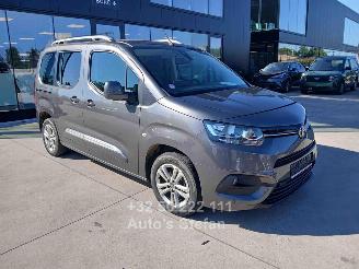 krockskadad bil auto Toyota ProAce CITY 2020/11