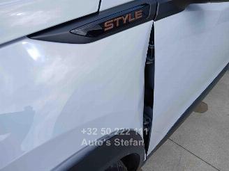 Peugeot 2008 STYLE picture 31