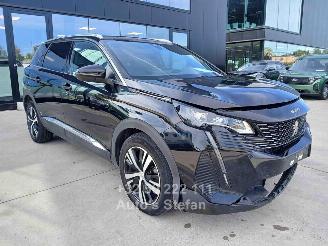 Unfallwagen Peugeot 5008 GT 2023/2