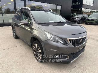 uszkodzony samochody osobowe Peugeot 2008 ALLURE 2019/1