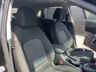 Hyundai Kona AUTOMATIC  HYBRIDE - BENZINE picture 13