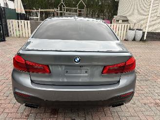 Vaurioauto  passenger cars BMW 5-serie E-DRIVE  FULL-FULL-OPTION 2017/8