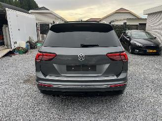 skadebil auto Volkswagen Tiguan 2,0 TDI - R-LINE  FULL-OPTION 2019/5