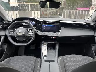 Peugeot 308 308 PureTech 130 EAT8 picture 16