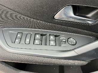 Peugeot 308 308 PureTech 130 EAT8 picture 20