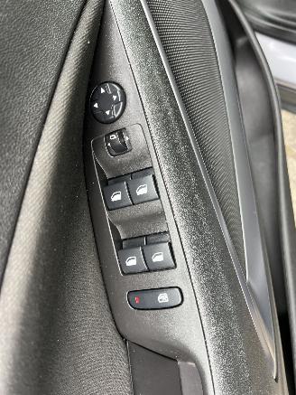 Opel Crossland 1,2 BENZINE - KLIMA picture 18