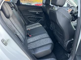 Peugeot 3008 1,2 BENZINE - AUTOMATIC - ALLURE picture 16