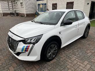 Voiture accidenté Peugeot 208 ELEKTRO  -- KLIMATRONIK 2022/3