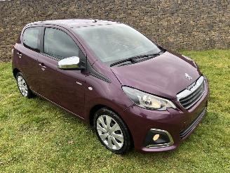 damaged passenger cars Peugeot 108 5/DEURS  AIRCO - STYLE 2018/2