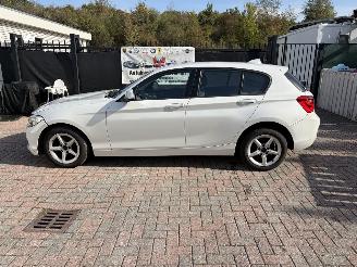 Unfallwagen BMW 1-serie DIESEL -- AUTOMATIC -- NAVI 2018/6