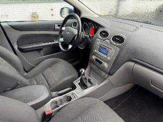 Ford Focus 1.8 Limited Flexi Fuel picture 13