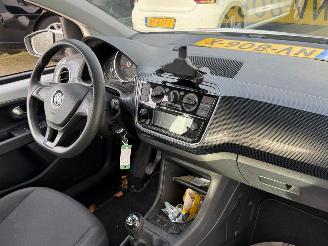 Volkswagen Up! 1.0 BMT move Up! picture 11
