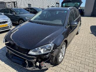 Vaurioauto  passenger cars Volkswagen Golf 1.2 TSI Business Edition 2014/12