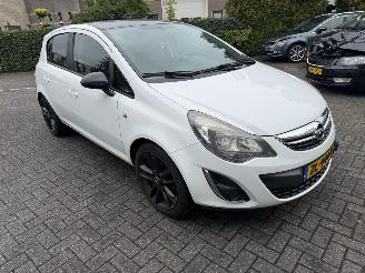 Opel Corsa 1.4 Cosmo picture 2