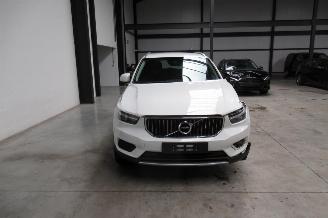 Volvo XC40 MOMENTUM picture 7