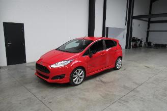 krockskadad bil auto Ford Fiesta ST-LINE 2017/6