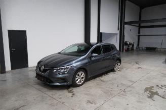 skadebil auto Renault Mégane ZEN 2022/5