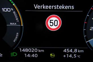 Audi Q3 SUV picture 21