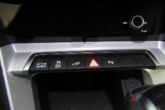 Audi Q3 SUV picture 30