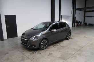 Avarii autoturisme Peugeot 208 ALLURE PACK 2018/11