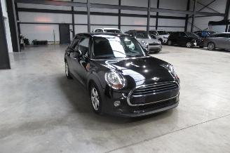 Mini Cooper SEDAN picture 6