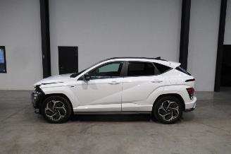 Hyundai Kona SUV picture 2