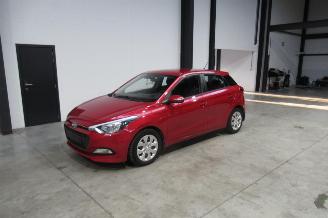 Schadeauto Hyundai I-20 BUSINESS 2017/6