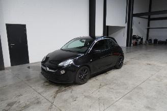 damaged passenger cars Opel Adam SEDAN 2017/9