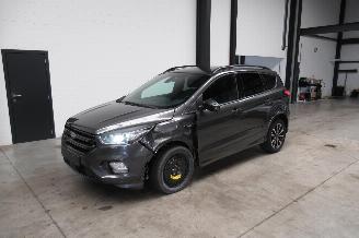 damaged passenger cars Ford Kuga ST-LINE 2019/10