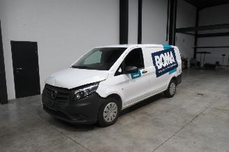Unfall Kfz Van Mercedes Vito CAMIONETTE 2023/9